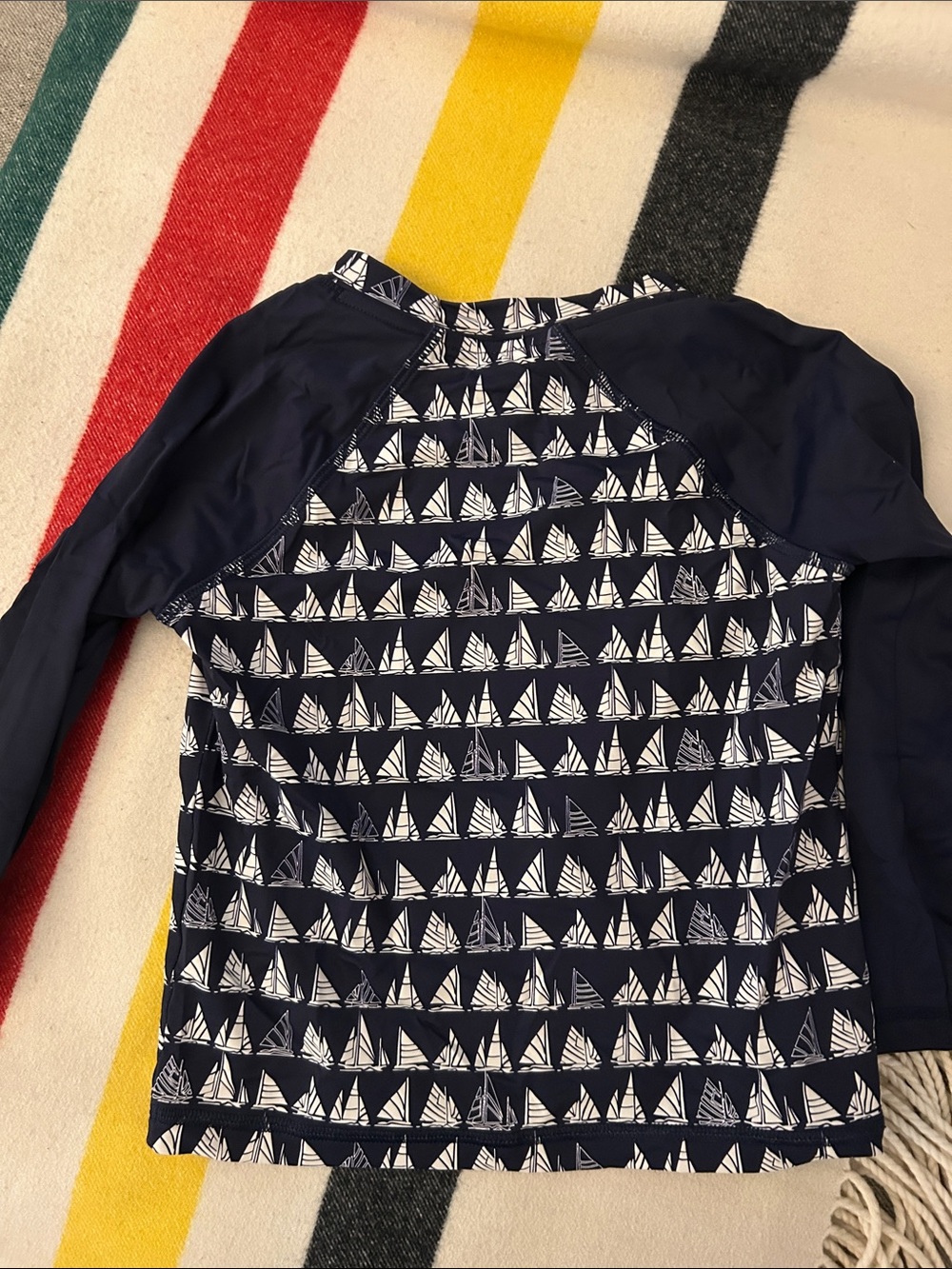 Vineyard Vines Navy & White Sailboat Kids Rash Guard - Picture 3 of 3